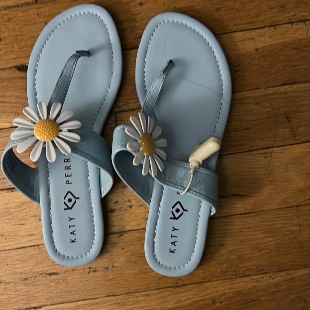 Women’s shoes